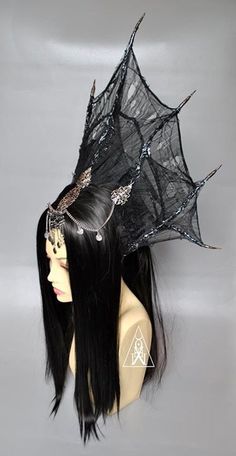 Halloween Costumes 2022, Reference Art, Headpiece Jewelry, 다크 판타지, Halloween This Year, Creative Halloween Costumes, Fantasy Dress, Fantasy Jewelry, Fantasy Clothing