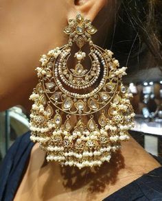 Bridal Jewellery Earrings, Indian Jewelry Earrings, Indian Bridal Jewelry Sets, Oversized Earrings, Antique Jewellery Designs, Fancy Jewellery Designs, Bridal Accessories Jewelry, Indian Jewellery Design Earrings, Bridal Fashion Jewelry