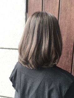 Medium length hair with long layers Korean Hair Color, Korean Short Hair, Shoulder Length Hair Cuts, Girl Haircuts, Penteado Cabelo Curto, Short Hair Haircuts, Long Straight Hair, Medium Hair Cuts