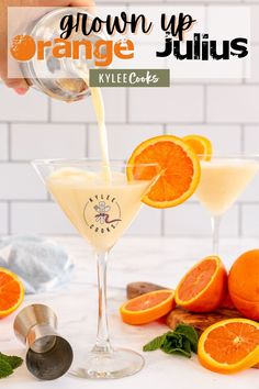 Orange Frozen Cocktail, Orange Julius Cocktail Recipe, Orange Julius Alcohol Drink, Frozen Orange Creamsicle Cocktail, Vodka Creamsicle Drink, Cream Sickle Drink Alcohol, Frozen Cocktails Vodka, Orange Creamsicle Cocktail Recipe, Orange Julius Cocktail