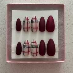 New Almond Shaped Press Ons Brand New Burberry Style Size Thumb - 0 Index - 4 Middle - 2 Ring - 4 Pinky - 6 Please Look At All Pictures Thank You Burberry Nails, Nails Almond Shape, Fox Nails, Burberry Style, December Nails, Coral Nails, Kiss Nails, Zoya Nail, Zoya Nail Polish