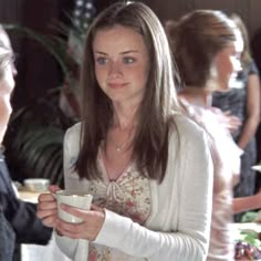 rory gilmore, rory, gilmore,gilmore girls, fall, spring, lorelai gilmore, whisper, aesthetic, emily, gilmore girls Tv, Hair