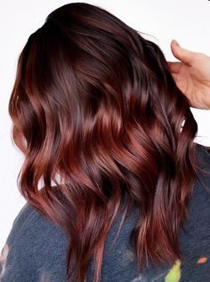 Dark Red Hair With Brown, Deep Auburn Hair, Light Auburn Hair Color, Reddish Brown Hair Color, Red Brown Hair Color, Auburn Red Hair, Unnatural Hair Color, Light Auburn Hair, Root Smudge