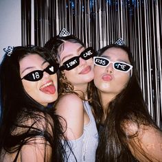 Three Girls, Sunglasses