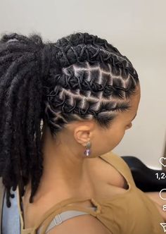 Loc Two Strand Twist Updo, Short Locs Updo Styles, Loc Styles Ponytail, Loc Retwist Styles For Women, Female Dreadlocks, Female Loc Styles, Two Strand Twist Updo, Female Dreadlocks Styles, Short Dreadlocks