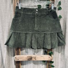 Never Worn! Perfect Condition! Brand New! Fall Mini Cargo Skirt With Lining, Fall Mini Cargo Skirt Lined, Fall Mini Cargo Skirt, Casual Fall Tiered Skort, Casual Tiered Skort For Fall, Casual Ruffled Skort For Fall, Suade Skirt, Faux Leather Mini Skirt, Skirts Women