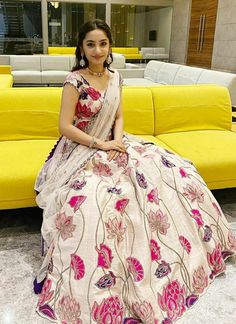 Painted Lehenga Designs, Half Saree Lehenga Designs, Lehenga Design 2023, Half Saree Blouse Designs, Wedding Half Saree, New Lehenga Design, Trendy Lehenga, New Lehenga, Bridal Lehenga Online