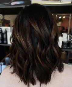 Almost Black Hair With Highlights, Dark Brunette Balayage Hair Shoulder Length, Black Brunette Balayage Hair, Dimensional Brunette Dark Short, Dark Brown Balayage Short Hair, Short Hair Bayalage Brunette, Shoulder Length Balayage Brunette, Mom Highlights, Golden Highlights Brown Hair