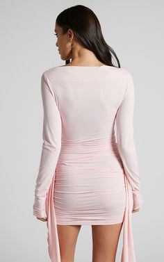 Blush V-neck Party Dress, Blush V-neck Dress For Party, Pink V-neck Bodycon Cocktail Dress, Flirty Pink Bodycon Dress For Spring, Chic Pink Mini Dress For Night Out, Feminine Pink Stretch Mini Dress, Pink Stretch Mini Dress Feminine Style, Chic Pink Stretch Mini Dress, Pink Mini Length Dress For Club