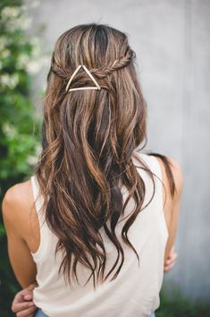 bobby pins | triangle Stile Hippie Chic, Braided Updos, Triangle Hair, Fishtail Braids, Boho Styl, Fishtail Braid, Long Brown Hair, Good Hair Day