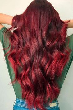 29 Burgundy Hair Styles: Find The Best Shade For Your Skin Tone Mulled Wine Hair, Red Hair Color Shades, Wine Hair Color, Wine Hair, Dark Red Hair, Bright Red Hair, Hair Color Shades