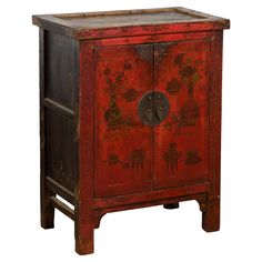 A Chinese Qing Dynasty period red lacquered small cabinet from the 19th century, with painted flowers and vase scene. Created in China during the Qing Dynasty, this small cabinet features a linear silhouette perfectly complimented by a red lacquer. Adorned with painted flowers and vases, the cabinet showcases two doors opening to reveal two inner shelves and a single hidden drawer. Raised on four straight legs connected to one another through a carved apron, this 19th century Qing Dynasty red la Antique Asian Furniture, Flowers And Vases, Antique Chinese Furniture, Hidden Drawer, Asian Furniture, Chinoiserie Decorating, Chinese Furniture, Period Furniture, Small Cabinet