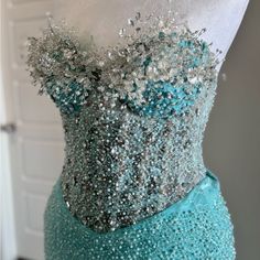 Selling My 2024 Custom Prom Dress. Fits Xs Or Small, Selling For $1150 Or Best Offer. Feel Free To Reach Out For A Video. #Promdress #Customprom Prom Dress Color, Custom Prom Dress, A Video, Homecoming Dresses, Prom Dress, Homecoming, Long Hair, Colorful Dresses, Blue Green