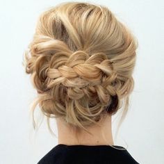 Messy Hair Updo, Braided Updo Wedding, Easy Hair Updos, Penteado Cabelo Curto, Braided Hairstyles For Wedding, Hair Updo, Braided Updo, Wedding Hair And Makeup, Shoulder Length Hair