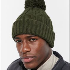 Nwt One Size Casual Outdoor Cable Knit Beanie, Casual Cable Knit Beanie For Outdoor, Casual Cable Knit Beanie For Winter, Casual Cable Knit Hat For Fall, Fitted Knit Beanie Casual Style, Casual One Size Cable Knit Beanie, Green Casual Winter Beanie, Casual Green Knit Beanie, Brown Bucket Hat