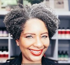 Grey Hair Care, Natural Hair Rules, Gorgeous Gray Hair, Hair Wash, Short Straight Hair, Natural Hair Styles Easy