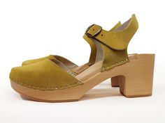 NEW WOODEN + LEATHER CLOGS Suede Clogs Sandals for Women MEDIUM HIGH heals ergonomic wooden sole and leather. made to order. Available in sizes 36-41. For other sizes please contact me EUR 35 l UK 2.5 l AUS 4.5 l USA 5 l up to 22.3cm l 8.78 inches EUR 36 l UK 3.5 l AUS 5.5 l USA 6 l up to 23cm l 9.02 inches EUR 37 l UK 4 l AUS 6 l USA 6.5 l up to 23.7cm l 9.33 inches EUR 38 l UK 5 l AUS 7 l USA 7.5 l up to 24.5cm l 9.65 inches EUR 39 l UK 6 l AUS 8 l USA 8.5 l up to 25.3cm l 9.96 inches EUR 40 l Yellow Clogs With Wooden Heel And Round Toe, Yellow Platform Clogs With Round Toe, Yellow Open Toe Clogs With Rubber Sole, Swedish Clogs, Suede Clogs, Clogs And Mules, Clog Boots, Clog Sandals, Wooden Clogs