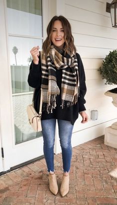 Comfortable Teacher Outfits, Spirit Week Outfits, Fashion Nova Outfits, Scarf Outfit, Engagement Outfits, Cute Winter Outfits, Outfit Inspiration Fall, Weekend Wear, Fall Fashion Outfits