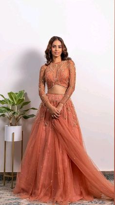 Pink Bridesmaids Lehenga, Indian Net Dresses, Net Lengha Blouse Designs, Net Lehenga Design, Netted Lehenga Blouse Designs, High Waist Lehenga, Long Sleeve Lengha Blouses, Modest Lehenga Blouse Designs, Sangeet Blouse Designs