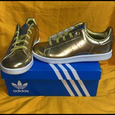 Gold Adidas Brand New Come From A Smoke Free Home Casual Gold Sneakers With Round Toe, Gold Sneakers With Gum Sole And Round Toe, Casual Gold Sneakers, Original Adidas, Gold Adidas, Adidas Brand, Adidas Shoes, Adidas Originals, Kids Shoes