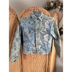 This uniquely designed denim jacket is covered with funny and nostalgic handwritten quotes and doodles, perfect for expressing a quirky personality. * Button closure   * Multiple front pockets   * Classic collar   * Distressed denim   * Unique handwritten design Some fading and minor wear consistent with vintage items. Pit 19 inches  Top to Bottom 21 inches Casual Blue Denim Jacket With Custom Artwork, Casual Cotton Denim Jacket With Custom Artwork, Handwritten Design, Pop Culture Quotes, Culture Quotes, Handwritten Quotes, Art Pop, Graffiti Art, Distressed Denim