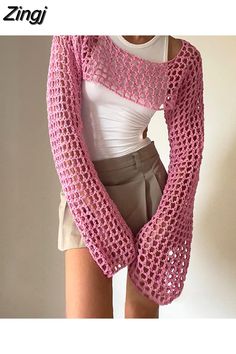 Top Crop Tejido En Crochet, Crochet Long Sleeve Tops, Beachy Outfits, Crop Pullover, Cutout Sweater, Pull Crochet, Estilo Grunge, Mesh Blouse, Cropped Pullover