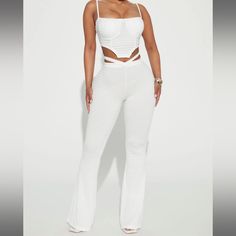 Super Sexy All White Pant Set Never Worn, Tags Attached Chic Fitted Cropped Bottoms, Chic Cropped Fitted Bottoms, White Cropped Bottoms For Party, Cropped White Party Bottoms, Trendy Stretch Cropped Pants, Stretch Cropped Bottoms For Night Out, Fitted Cropped Bottoms For Party, Chic Cropped Stretch Bottoms, Stretch Cropped Party Bottoms