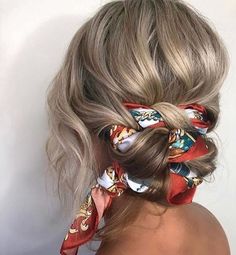 ••• Boho Styl, Peinados Recogidos, Girl Beach, Pool Hairstyles, Easy Summer Hairstyles, Beach Hairstyles, Penteado Cabelo Curto, Braided Bun, Easy Hairstyles For Long Hair