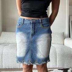 Denim midi skirt with acid wash faded jean detail and zig zag frayed hem. 28 inch waist 17 inch length  Model is 32D/26 waist/5ft 28 Inch Waist, Y2k Denim, Faded Jeans, Denim Midi Skirt, Cute Summer Outfits, Acid Wash, Zig Zag, Labour Day, Midi Skirt