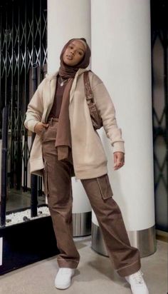 Celana Kargo, Estilo Hijab, Street Hijab Fashion, Mode Turban, Hijab Style Casual, Hijabi Fashion Casual, Cargo Pants Outfit