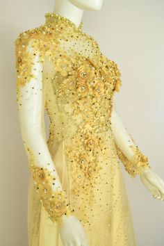 ÁO DÀI Cưới Kem Vàng cao cấp Kết Đá Pha Lê| Gold color AO DAI Crystal Wedding Bust: 33 inches Waist: 27 inches Size 2 Festive Gold Wedding Dress For Ceremony, Gold Wedding Dress For Festive Ceremony, Gold Floor-length Gown For Ceremony, Festive Fitted Gold Wedding Dress, Gold Floor-length Wedding Dress For Ceremony, Festive Gold Wedding Dress, Fitted Gold Wedding Gown, Elegant Yellow Gown For Wedding, Gold Fitted Wedding Gown