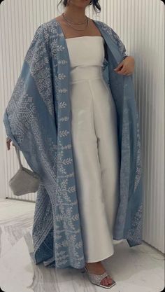 Abaya Design, Mode Kimono, Mode Abaya, Modesty Fashion, Arab Fashion, Easy Trendy Outfits, Hijabi Fashion, Fashion Mistakes, Modest Fashion Outfits