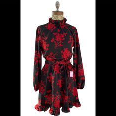 Nwt Very Cute Fun Flirty Black And Red Dress. High Neck, Long Sleeves, Opening In Back. Small And Extra Small Available. Fitted Black Mini Dress For Holiday, Long Blue Floral Dress, Black And Red Dress, Short Yellow Dress, Bling Dress, Red Sequin Dress, Dresses Shein, Dress High Neck, Backless Bodycon Dresses