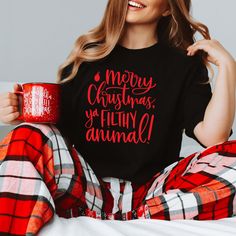 Evoke the holiday spirit with our 'Merry Christmas Ya Filthy Animal' t-shirt, a nod to Home Alone's Kevin McCallister. A must-have for fans of the iconic movie! #HomeAlone #ChristmasMovie #HolidayShirts Gingerbread Sweater, Cozy Christmas Outfit, Christmas Fashion Outfits, Kevin Mccallister, Santa Tee, Teacher Christmas Gift, Merry Christmas Ya Filthy Animal, Nurse Christmas, Sweater Gift