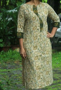 Style Ankara, Kurti Pattern, Kurtis Design, Stylish Kurtis, Simple Kurti