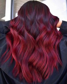 Red Hair Dark Roots, Red Velvet Hair Color, Dark Red Hair Dye, Pelo Color Borgoña, Deep Red Hair Color, Deep Red Hair