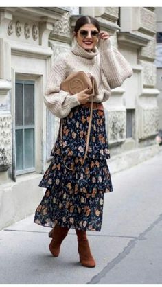 Rok Tile, How To Wear Belts, Skirt And Sweater, Long Outfit, Stil Boho, Trendy Skirts