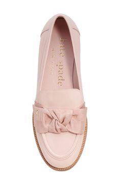 Modern Classic Outfits For Women, Trendy Pink Flat Loafers, Classic Pink Loafers With Round Toe, Pink Loafers Outfit, Comfortable Shoes For Work, Pink Leather Flat Heel Loafers, Classic Pink Slip-on Loafers, Luxury Pink Leather Loafers, Women Loafers