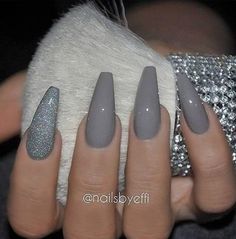 Nails With Glitter Accent, Grey Nail Art, Grey Nail, Grey Nail Designs, Nails With Glitter, Glitter Nails Acrylic, Gray Nails