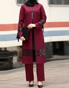 Islamic women front open abaya cardigan style – Arabic attire #salwarsuitsuit #salwarsuitsuk #salwarsuitsunboxing #salwarsuitsunder1500 #salwarsuitsupplier #salwarsuitsusa Dubai Abaya, Islamic Dress, Muslim Dress, Fashion Enthusiast, Abaya Dress, Islamic Clothing, Romantic Evening, Festival Vibes, Shirts Design