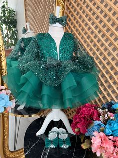 Green Baby Girl Puffy Dress, Holiday Christmas Dress, Baby Girl Tutu Dress, Toddler Party Dress, Baby Birthday Dress, Fancy Girl Dress This green puffy dress is specially designed and handmade for your baby girl. Your girl will be like a princess with these dresses that she can wear on special occasions such as birthdays, weddings and christmas. This dress, which will create your girl's style with a clasp and shoes, is ideal for special occasions. Check out our baby girl dresses selection for unique handmade dresses from AymiraDesign. ✿ Product Features; ✰ Baby Dress Materials: Sequined Tulle ✰ Baby Dress Color: Green ✰ Set Content: Dress, Clasp, Shoes ✰ Size Options: * 0-3 months, 3-6 months, 6-9 months, 9-12 months, 12-18 months, 18-24 months, 2T, 3T, 4T, 5, 6 US kids' numeric ✰ Note: Sh Green Princess Dress For Holiday Party, Green Princess Style Pageant Party Dress, Green Princess Pageant Party Dress, Green Princess Pageant Dress For Party, Princess Style Green Pageant Dress For Party, Green Princess Dress For Birthday And Christmas, Green Princess Dress For Christmas Party, Christmas Pageant Tutu Dress With Ruffles, Christmas Pageant Ruffled Tutu Dress