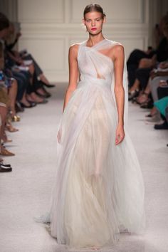 wedding dress trends 2016 Marchesa Spring, Mode Tips, White Gown, Wedding Dress Trends, Gorgeous Gowns, Marchesa, Beautiful Gowns, Fashion Week Spring, Dream Dress