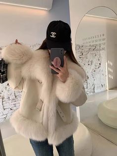 Winter New Fox Fur True Fur Grass Women Pai Overcoming Coat Women Fashion Warm Fur Collar Women Dress With Fur Coat, Dress With Fur, Women Leather Jacket, Coat Women Fashion, Coat Women, Style Mistakes, Women Leather, Leather Jackets Women, Fox Fur