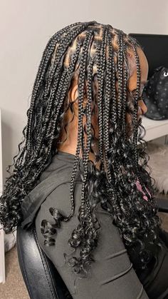 Knotless braids / human hair / cutr hairstyles for black girls / short knotless Different Style Braids, Knotless With Human Hair, Cute Braids For School, Knotless Braids Human Hair, Short Boho Knotless Braids, Bob Knotless Braids, Knotless Hairstyles, Short Knotless, Braids Human Hair