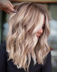 Dirty Blonde Hair Ideas, Blonde Hair Ideas, Dark Blonde Hair Color, Dyed Blonde Hair, Blonde Curly Hair, Balayage Blonde, Dirty Blonde Hair, Ash Blonde Hair, Dark Blonde Hair