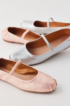 UO Mila ballet flats. Essential ballet flats from UO in soft faux leather. Slip-on silhouette with a folded round toe & Mary Jane strap for an authentic feel. Features UO Mila ballet flats Faux leather ballet flats - a favorite style UO exclusive Content + Care PU Wipe clean Imported | Urban Outfitters UO Mila Ballet Flat in Silver, Women's at Urban Outfitters Nutcracker Pointe Shoes, Vegas Editorial, Ballerina Sneakers, Bubble Shoes, Senior Hoco, Style Ballet Flats, 2024 Shoes, Athletic Chic, Ballet Wear