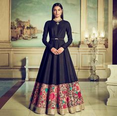 Party Hijab, Silk Wedding Gown, Western Gown, Winter Wedding Outfits, Indo Western Gown, Long Anarkali, Style Marocain, Gaun Fashion