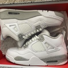 Jordan 4 retro white Oreo literally only worn once. Size 5.5y super good condition. Dm me for more questions! ☺️ Jordan 4 White Oreo, Jordans Women, Super Good, Women's Sneakers, Dm Me, Oreo, Womens Sneakers, Jordan