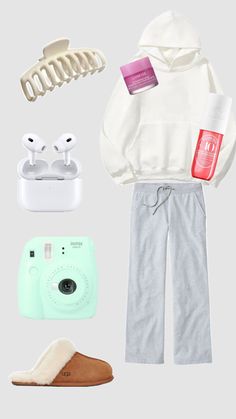 #comfy fit Cute Lazy Day Outfits For Home, Stay Home Outfits, Outfits Lazy, Simple Wardrobe, Girly Accessories, Everyday Outfits, Outfit Of The Day