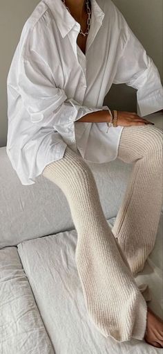 Birkenstock Outfit, Mode Kimono, Looks Street Style, Winter Trends, Mode Inspo, Looks Style, Mode Inspiration, White Pants